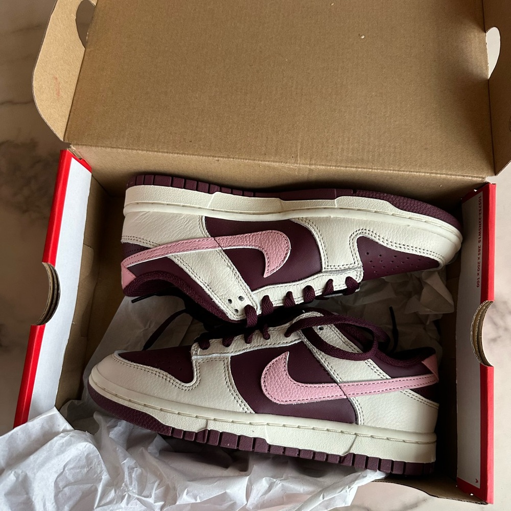 Nike Dunk Low Retro PRM Valentines Day (2023)